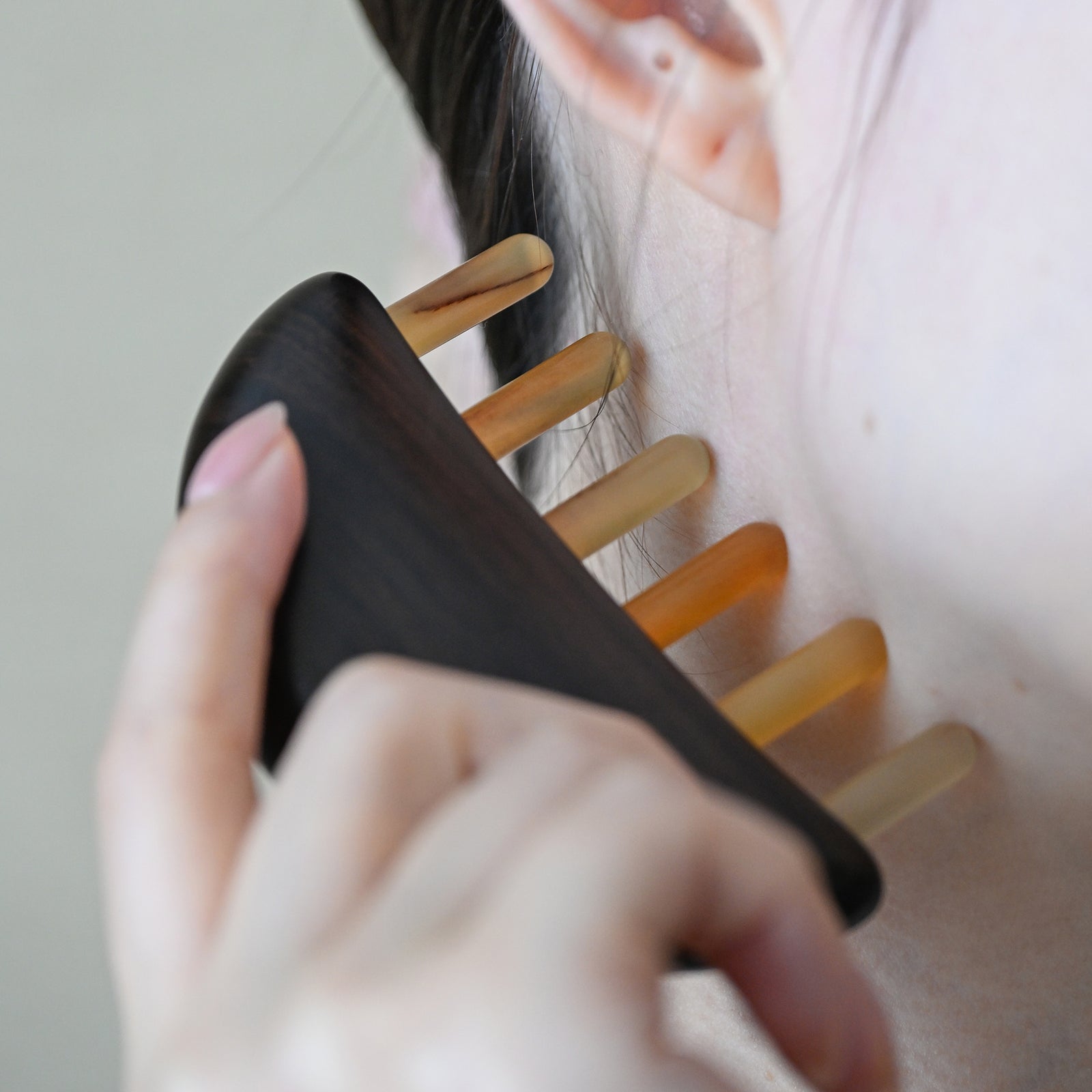 FACIAL & BODY GUA SHA