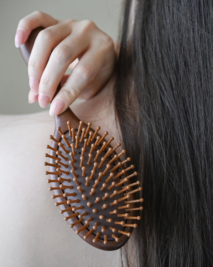 AURA BRUSH